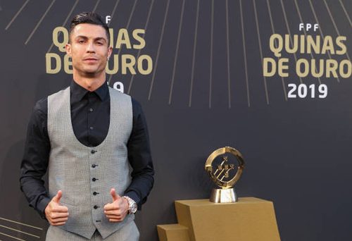 C.Ronaldo trong ngày nhận giải tại quê nhà Bồ Đào Nha